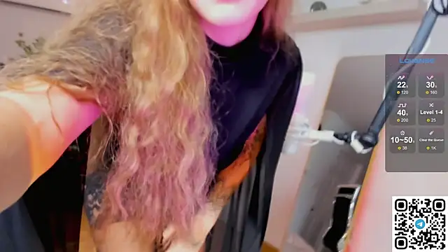 Snapshot of AngelPaull chatting on 8, 11, 2025 AngelPaull online show from 8, 11, 2025