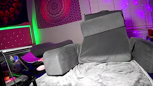 Tatithegoddess online show from 21, 10, 2025