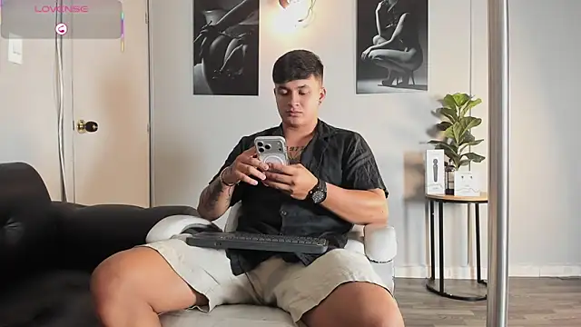 Cristopher strong online show from 18, 4, 2026