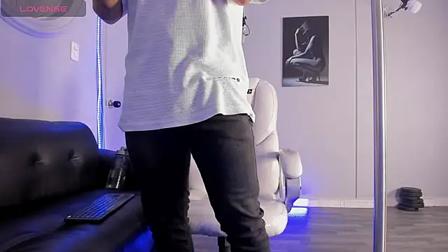 Cristopher strong online show from 28, 2, 2026