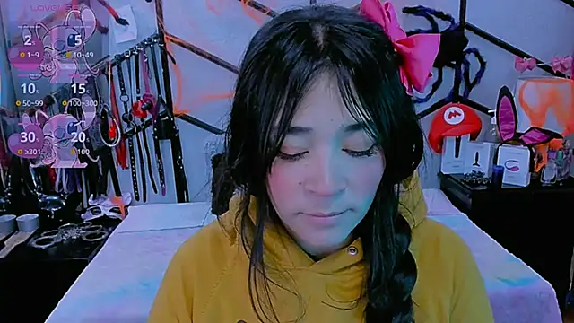 Snapshot of AlanaLuck chatting on 30, 10, 2025 AlanaLuck online show from 30, 10, 2025