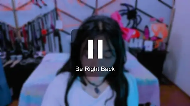 Snapshot of AlanaLuck chatting on 31, 10, 2025 AlanaLuck online show from 31, 10, 2025