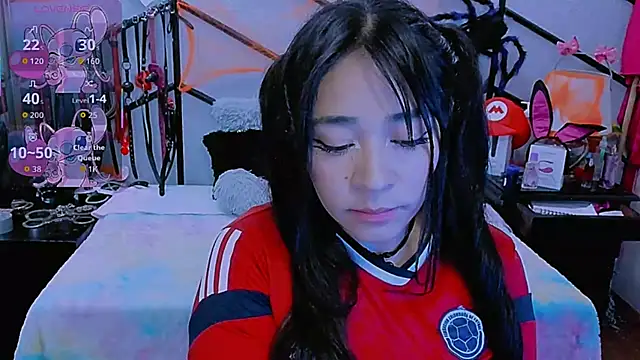 Snapshot of AlanaLuck chatting on 18, 10, 2025 AlanaLuck online show from 18, 10, 2025