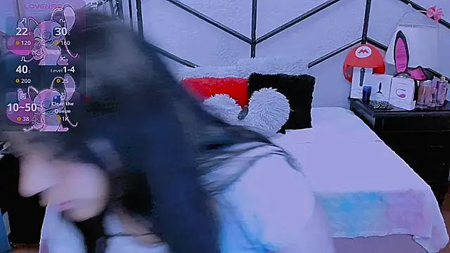 Snapshot of AlanaLuck chatting on 22, 11, 2025 AlanaLuck online show from 22, 11, 2025