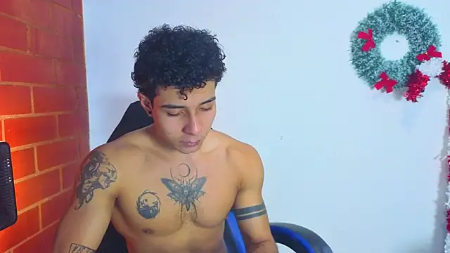 Snapshot of Demitryo chatting on 23, 12, 2025 Demitryo online show from 23, 12, 2025