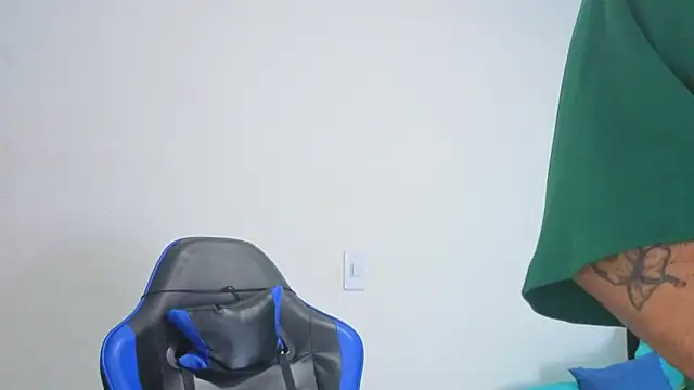 Demitryo online show from 15, 10, 2025