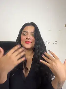 lolaa staars online show from 12, 10, 2025