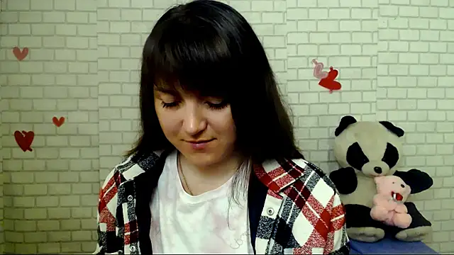 Snapshot of Darina_M_ chatting on 8, 5, 2026 Darina M online show from 8, 5, 2026