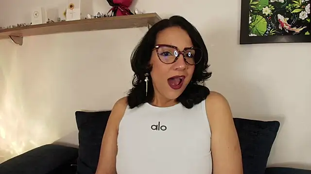 Elliee  online show from 20, 3, 2026