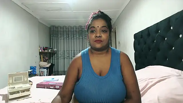 Snapshot of Indianmayaxoxo chatting on 15, 9, 2025 Indianmayaxoxo online show from 15, 9, 2025