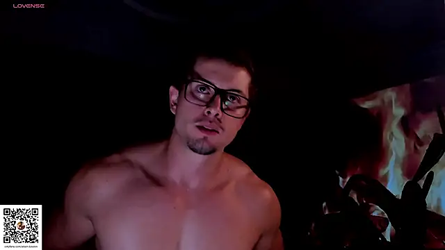 ADAM BOUTON  online show from 20, 4, 2026