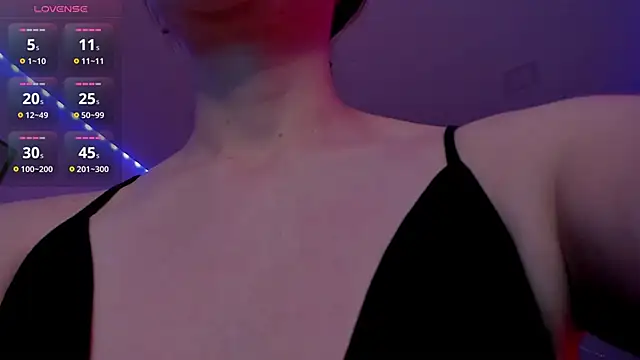 Snapshot of Ich_Bin_Julia chatting on 28, 1, 2025 Ich Bin Julia online show from 28, 1, 2025