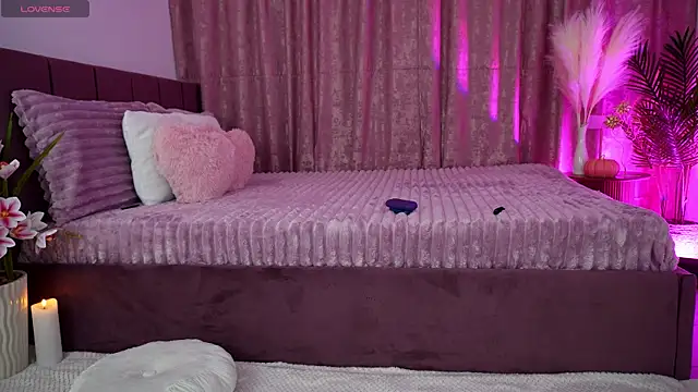 EmilyHudsson 1 online show from 30, 10, 2025