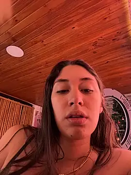 Barbielatinas online show from 14, 12, 2025