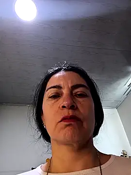 renata hot1 online show from 4, 4, 2026