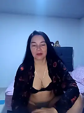 renata hot1 online show from 9, 11, 2025