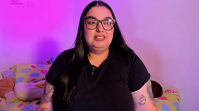 Apriilpeach  online show from 12, 11, 2025