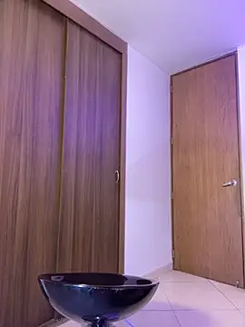 Apriilpeach  online show from 18, 10, 2025