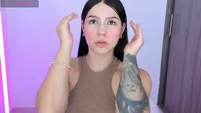 Natasha su  online show from 18, 12, 2025