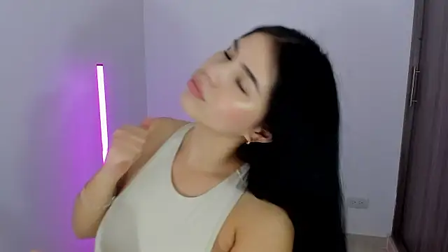 Natasha su  online show from 15, 10, 2025