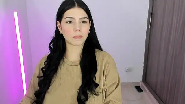 Natasha su  online show from 15, 11, 2025