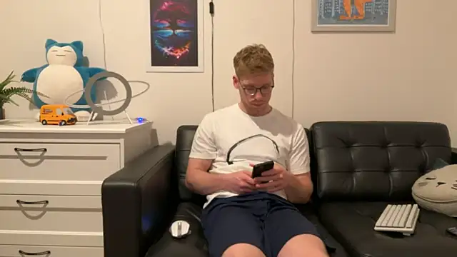 BlueEyedTallGuy94 online show from 14, 12, 2024