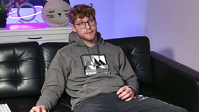 BlueEyedTallGuy94 online show from 7, 11, 2025