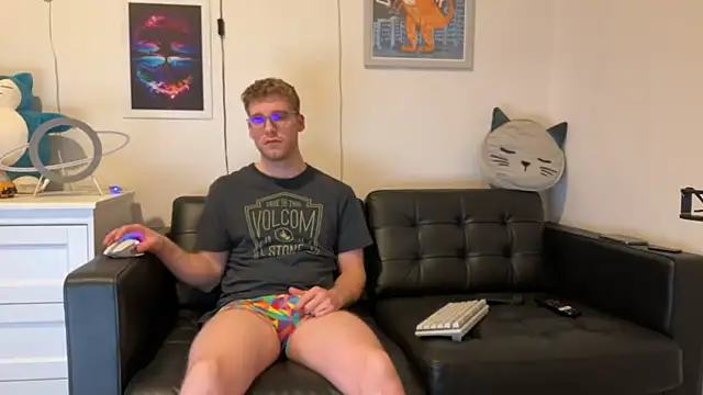 BlueEyedTallGuy94 online show from 22, 12, 2024