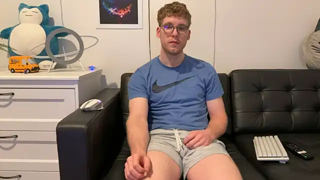 BlueEyedTallGuy94 online show from 25, 12, 2024