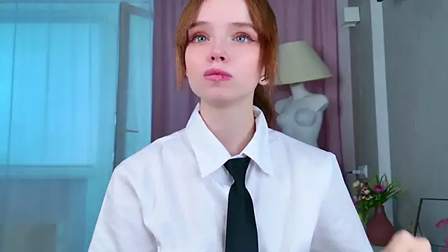 Snapshot of b4by_LoL1 chatting on 13, 9, 2025 b4by LoL1 online show from 13, 9, 2025