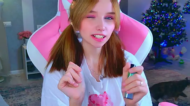 Snapshot of b4by_LoL1 chatting on 19, 12, 2025 b4by LoL1 online show from 19, 12, 2025