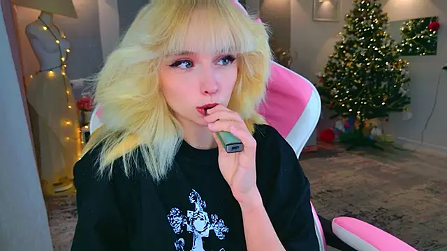 Snapshot of b4by_LoL1 chatting on 17, 1, 2026 b4by LoL1 online show from 17, 1, 2026