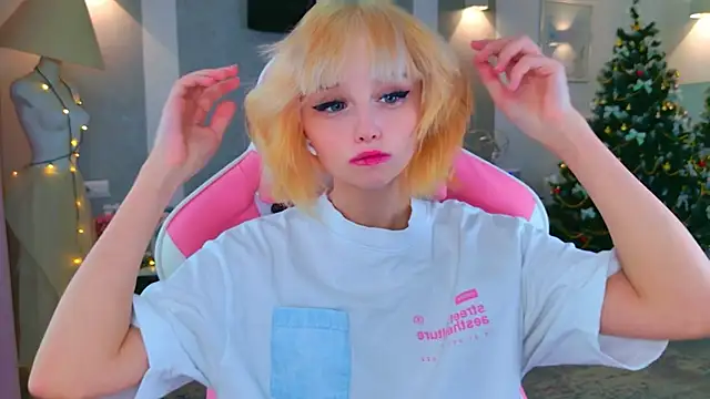 Snapshot of b4by_LoL1 chatting on 12, 1, 2026 b4by LoL1 online show from 12, 1, 2026