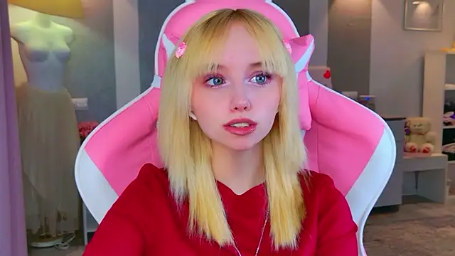 Snapshot of b4by_LoL1 chatting on 12, 2, 2026 b4by LoL1 online show from 12, 2, 2026