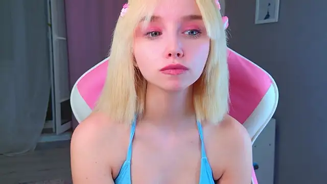 b4by LoL1 online show from 27, 3, 2026