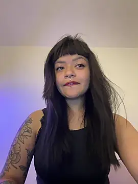 Snapshot of Ashley_Chriss chatting on 2, 3, 2025 Ashley Chriss online show from 2, 3, 2025