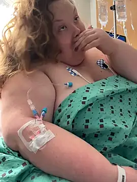 Snapshot of _GodessIsabella_97 chatting on 27, 11, 2025 GodessIsabella 97 online show from 27, 11, 2025