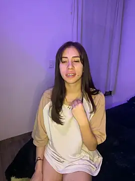 Catyloves online show from 10, 1, 2025