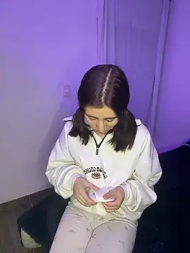 Catyloves online show from 18, 1, 2025