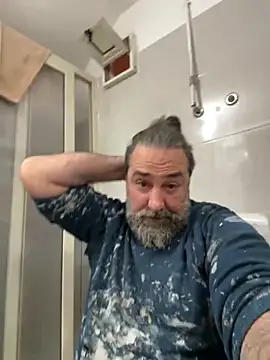 Snapshot of ros217 chatting on 13, 10, 2025 ros217 online show from 13, 10, 2025