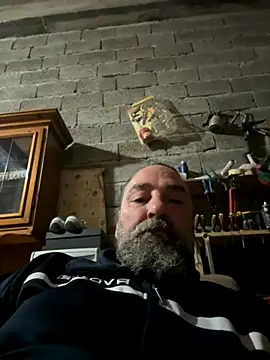 Snapshot of ros217 chatting on 21, 11, 2025 ros217 online show from 21, 11, 2025