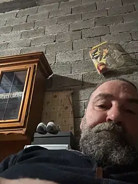 Snapshot of ros217 chatting on 17, 11, 2025 ros217 online show from 17, 11, 2025