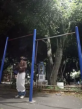 Siriss boyrag online show from 10, 2, 2026