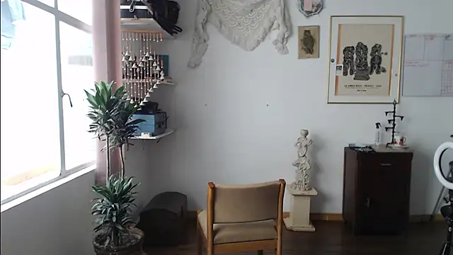 Siriss boyrag online show from 18, 10, 2025