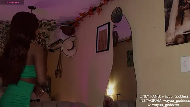 Snapshot of wayuu-goddess chatting on 13, 11, 2025 wayuu-goddess online show from 13, 11, 2025