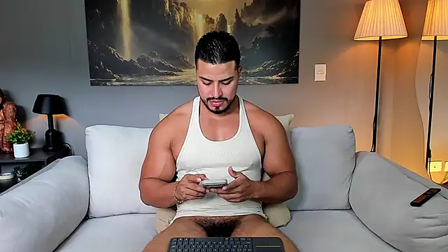 Snapshot of ApoloMakris chatting on 1, 7, 2026 ApoloMakris online show from 1, 7, 2026