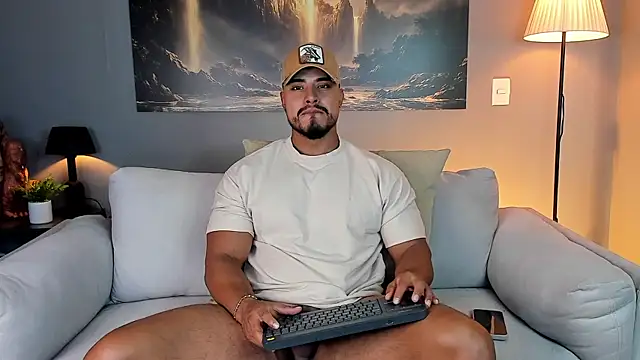 Snapshot of ApoloMakris chatting on 6, 6, 2026 ApoloMakris online show from 6, 6, 2026