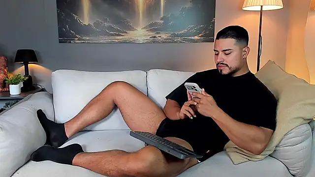 Snapshot of ApoloMakris chatting on 10, 6, 2026 ApoloMakris online show from 10, 6, 2026