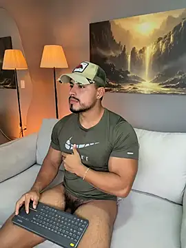 Snapshot of ApoloMakris chatting on 20, 7, 2026 ApoloMakris online show from 20, 7, 2026