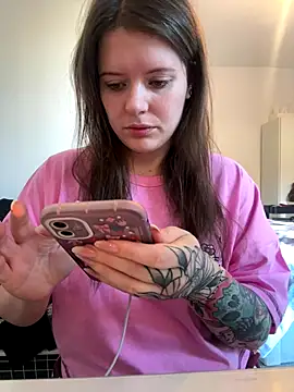 Snapshot of Ragdoll131 chatting on 30, 11, 2025 Ragdoll131 online show from 30, 11, 2025